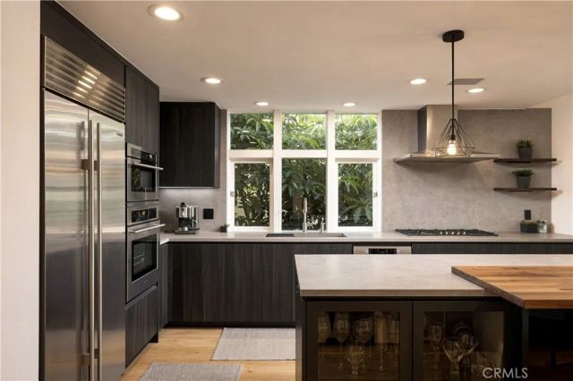 1061 Skyline, Laguna Beach, CA 92651