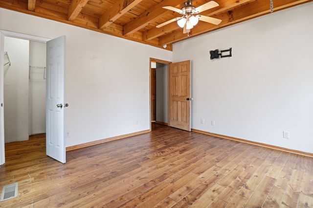 96 Sarvis Ridge Rd, Normandy, TN 37360