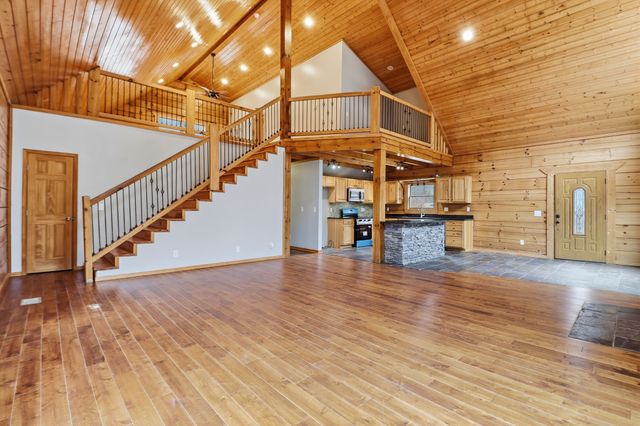 96 Sarvis Ridge Rd, Normandy, TN 37360