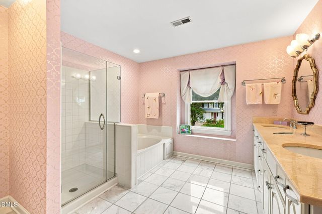102 Robert Hunt Drive, Carrboro, NC 27510