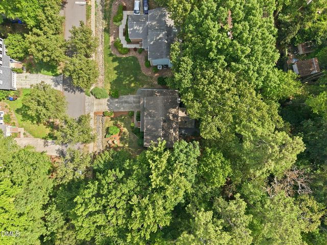 102 Robert Hunt Drive, Carrboro, NC 27510