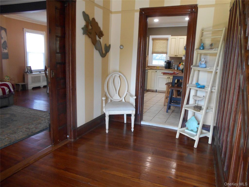 28 Centre Avenue, East Rockaway, NY 11518 — photo 4