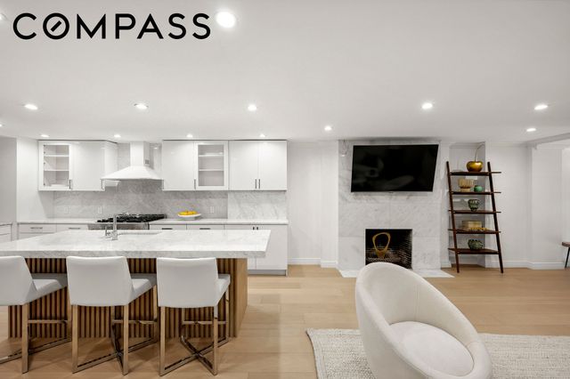222 E 61st Street, New York City, NY 10065