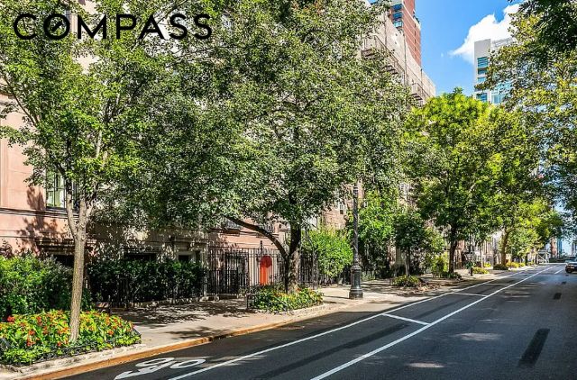 222 E 61st Street, New York City, NY 10065
