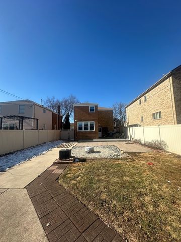 5749 S Nordica Avenue, Chicago, IL 60638