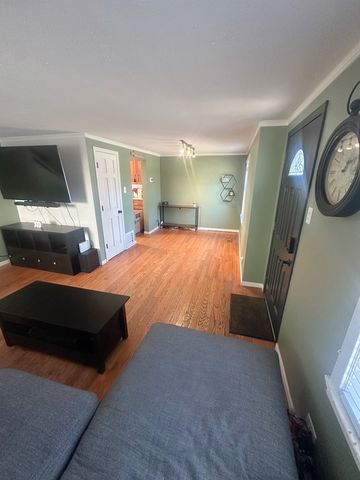 5749 S Nordica Avenue, Chicago, IL 60638