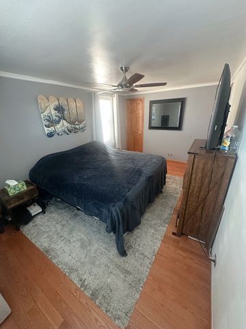 5749 S Nordica Avenue, Chicago, IL 60638