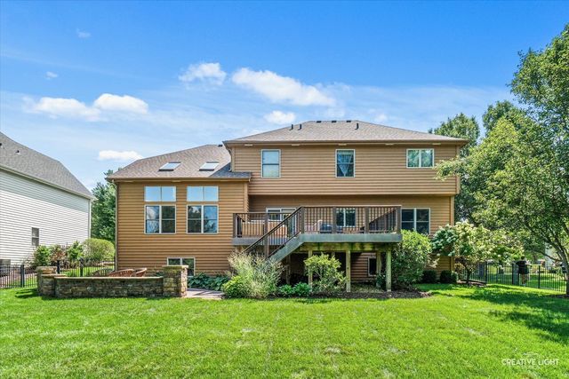 472 Arboretum Way, Oswego, IL 60543