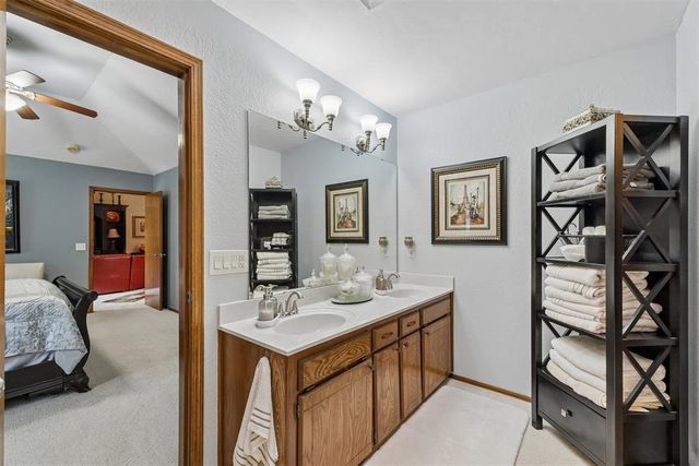 16909 Applebrook Drive, Edmond, OK 73012