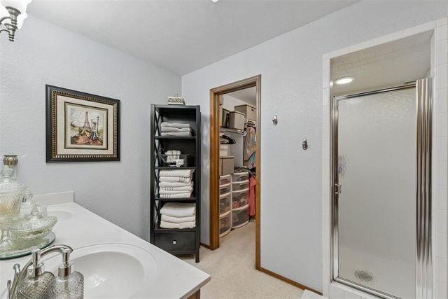 16909 Applebrook Drive, Edmond, OK 73012