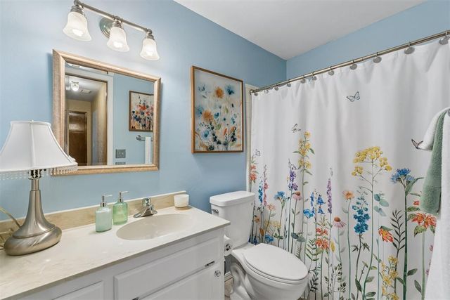 16909 Applebrook Drive, Edmond, OK 73012