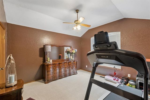 16909 Applebrook Drive, Edmond, OK 73012