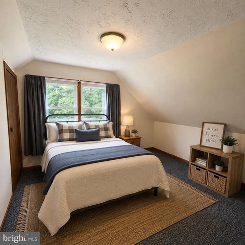 91 LOWER VIEW RD, Strasburg, VA 22657
