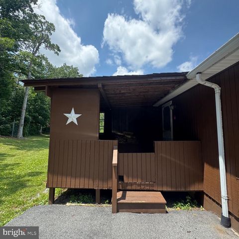 91 LOWER VIEW RD, Strasburg, VA 22657