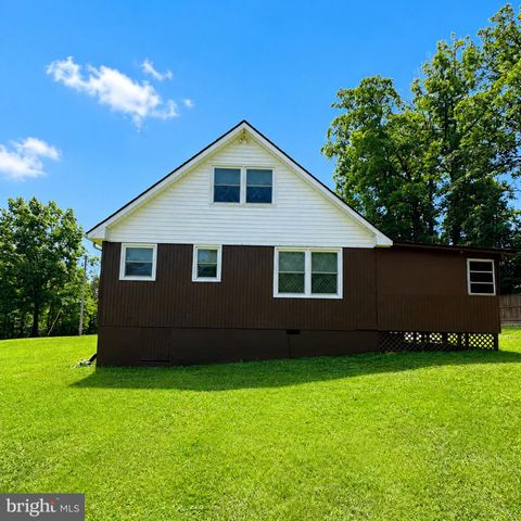 91 LOWER VIEW RD, Strasburg, VA 22657