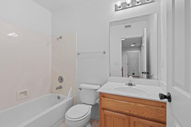 53 Goose Haven Ct, Sacramento, CA 95834