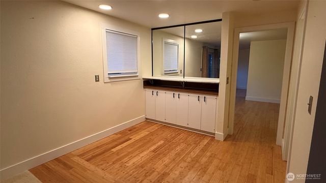 8218 Zircon Drive SW, Lakewood, WA 98498