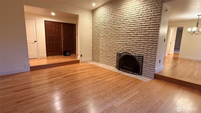 8218 Zircon Drive SW, Lakewood, WA 98498