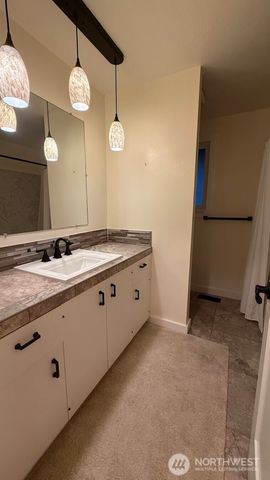 8218 Zircon Drive SW, Lakewood, WA 98498