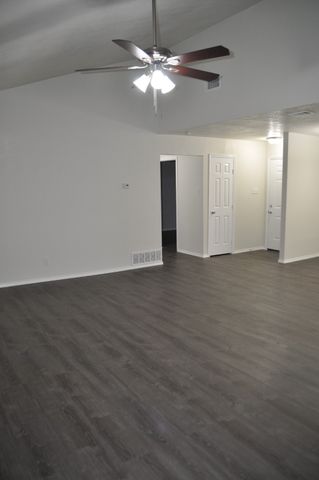 110 Myrtle Avenue, Waxahachie, TX 75165