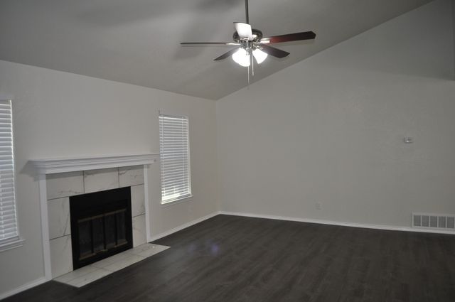 110 Myrtle Avenue, Waxahachie, TX 75165