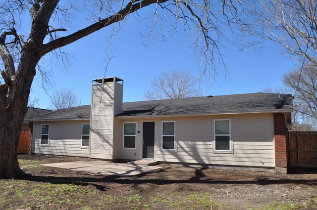 110 Myrtle Avenue, Waxahachie, TX 75165