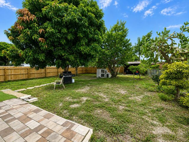 1410 S J Street, Lake Worth Beach, FL 33460