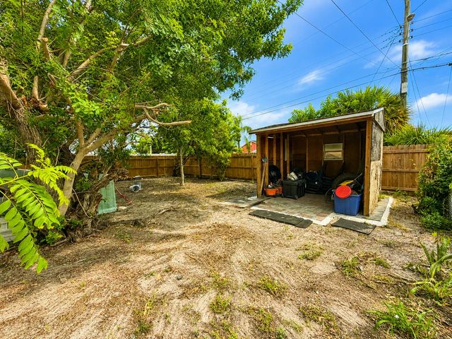 1410 S J Street, Lake Worth Beach, FL 33460