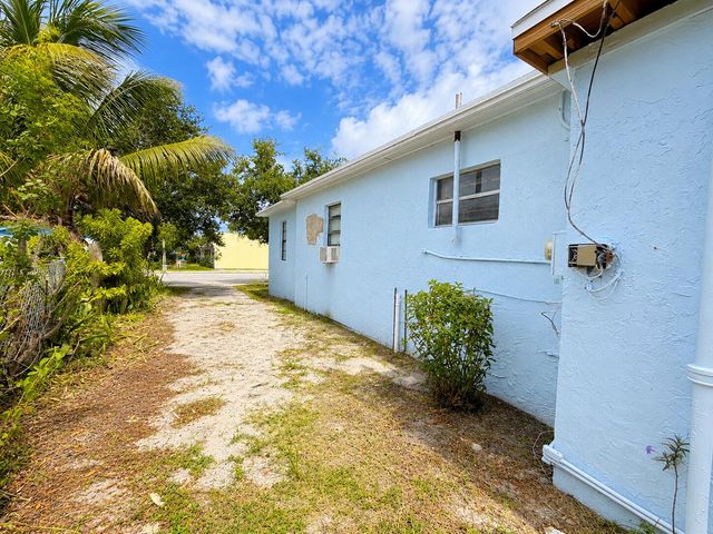 1410 S J Street, Lake Worth Beach, FL 33460