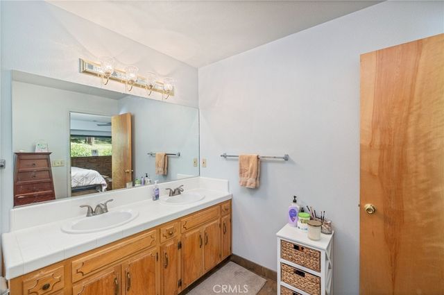 36333 Finegold Creek, North Fork, CA 93643