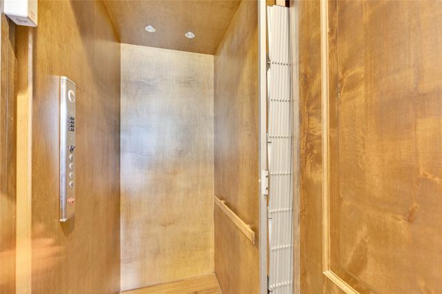 2217 Seabiscuit CV 101, Spicewood, TX 78669