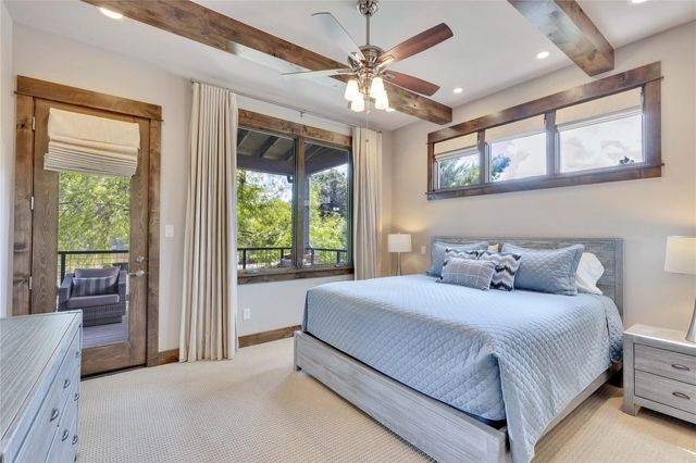 2217 Seabiscuit CV 101, Spicewood, TX 78669