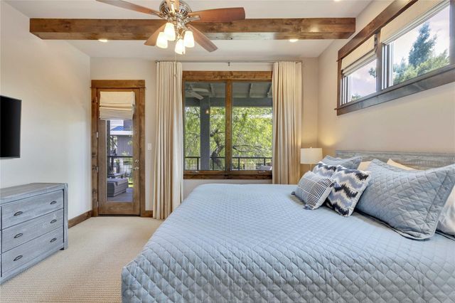 2217 Seabiscuit CV 101, Spicewood, TX 78669