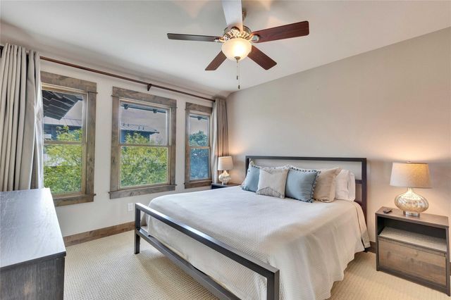 2217 Seabiscuit CV 101, Spicewood, TX 78669