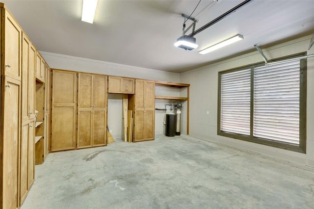 2217 Seabiscuit CV 101, Spicewood, TX 78669