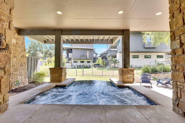 2217 Seabiscuit CV 101, Spicewood, TX 78669