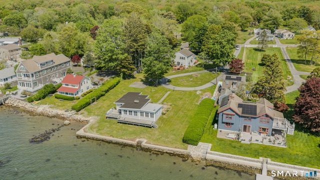 212-R Shore Road, Waterford, CT 06385