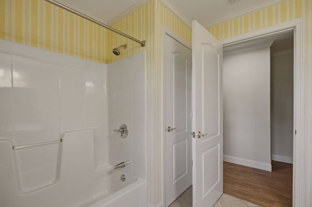 331 Albany St, Fall River, MA 02720
