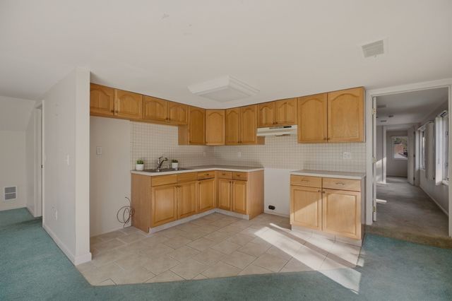 331 Albany St, Fall River, MA 02720