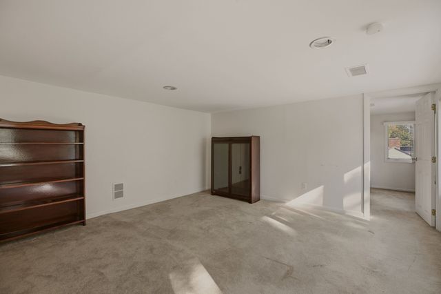 331 Albany St, Fall River, MA 02720
