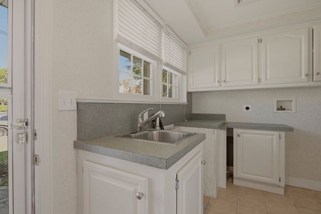 331 Albany St, Fall River, MA 02720