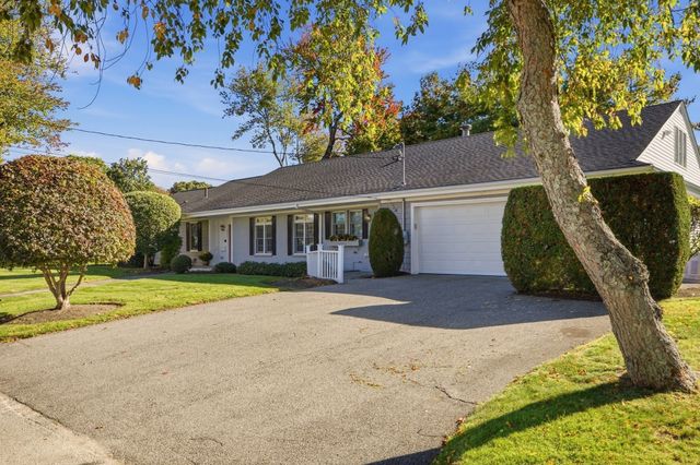 331 Albany St, Fall River, MA 02720