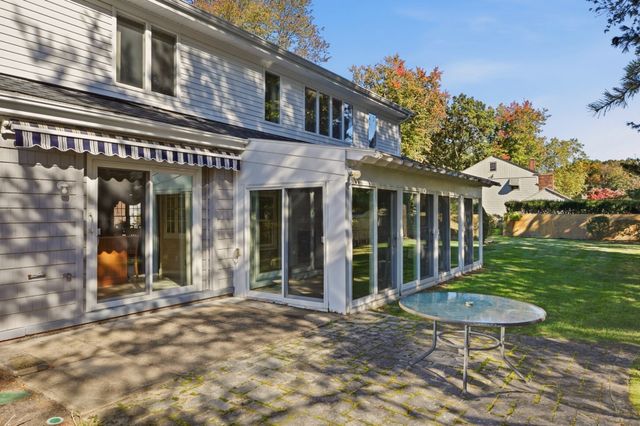 331 Albany St, Fall River, MA 02720