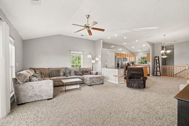 609 Radnor Lane, Walton, KY 41094
