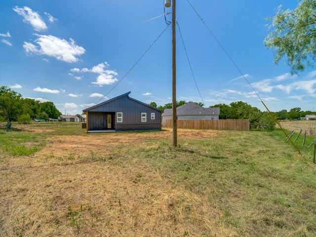 849 Buckboard Drive, De Leon, TX 76444
