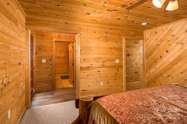 3443 Valley Drive, Lenoir, NC 28645