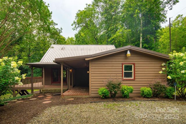 3443 Valley Drive, Lenoir, NC 28645