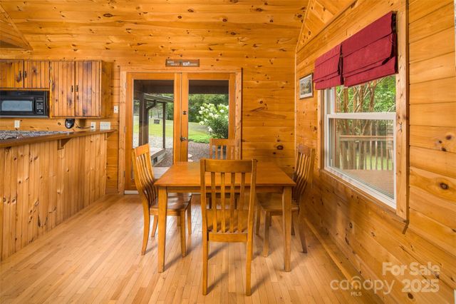 3443 Valley Drive, Lenoir, NC 28645