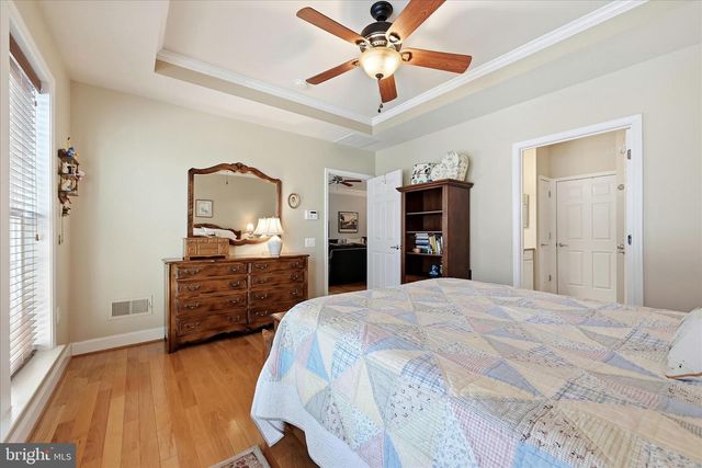 44397 OAKMONT MANOR SQ, Ashburn, VA 20147