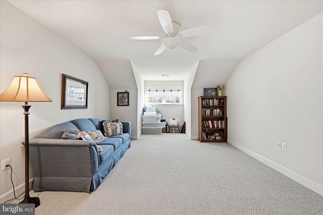 44397 OAKMONT MANOR SQ, Ashburn, VA 20147